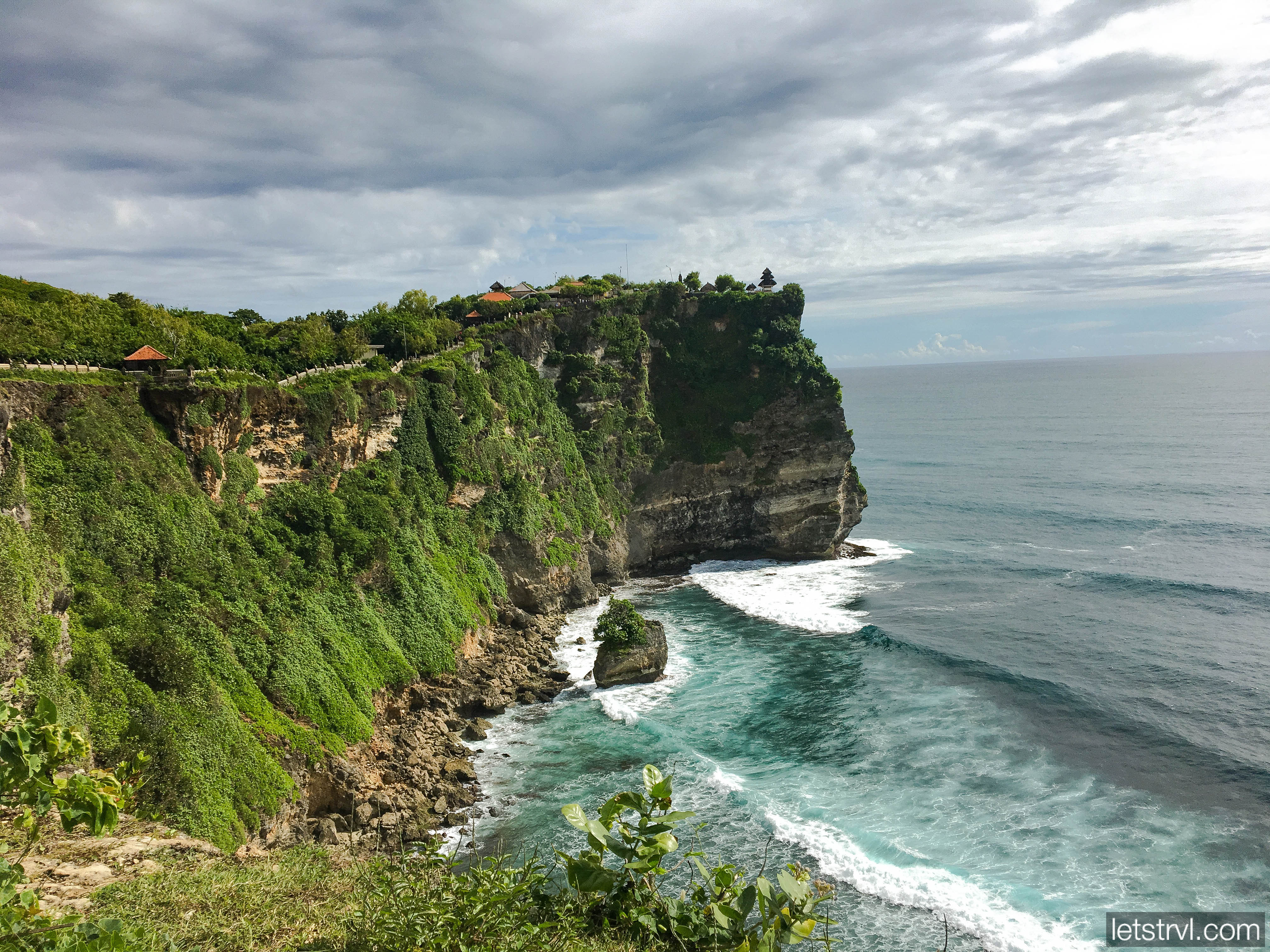 Скалы Улувату на Бали