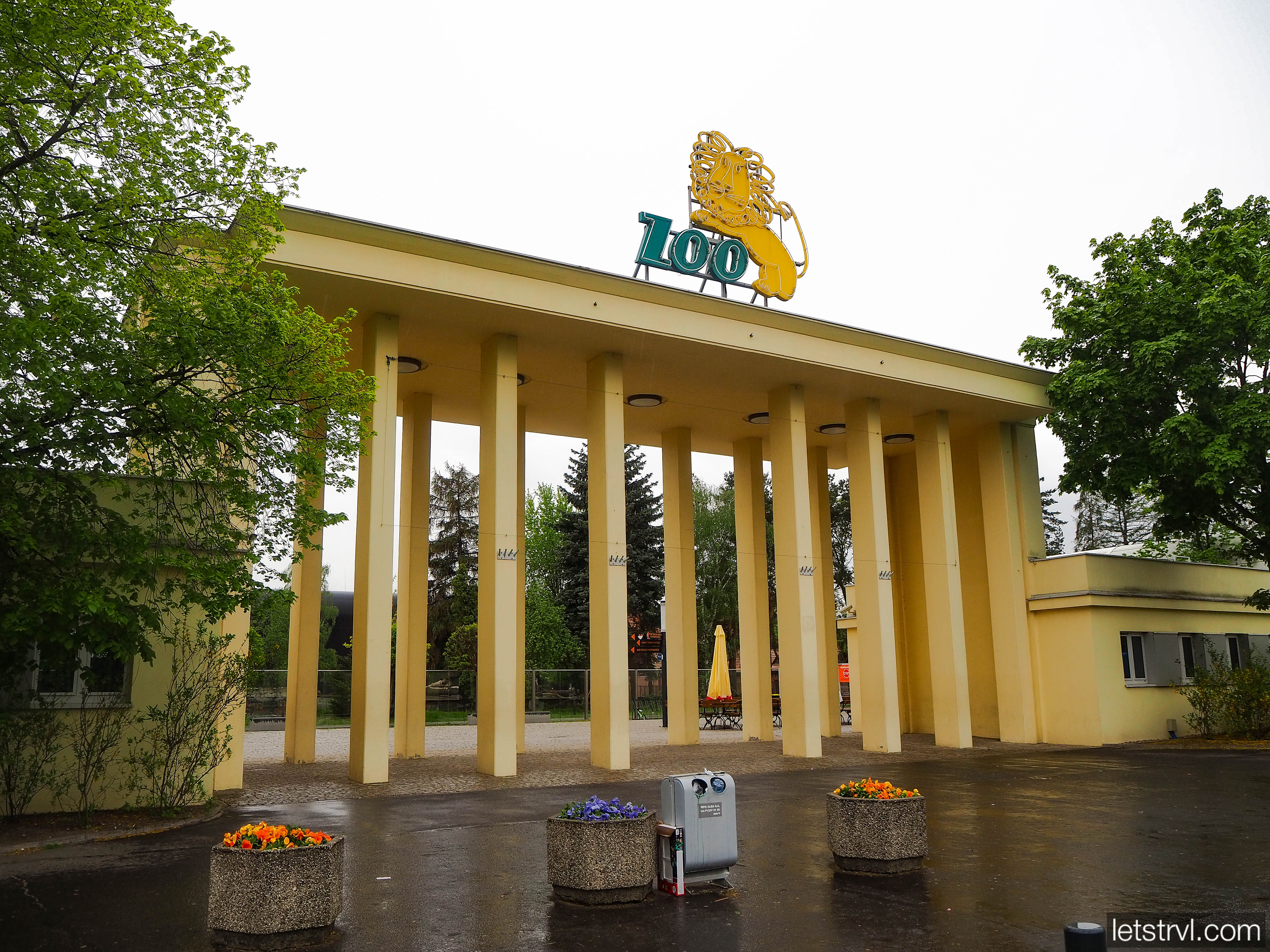 Главный вход в зоосад Вроцлава