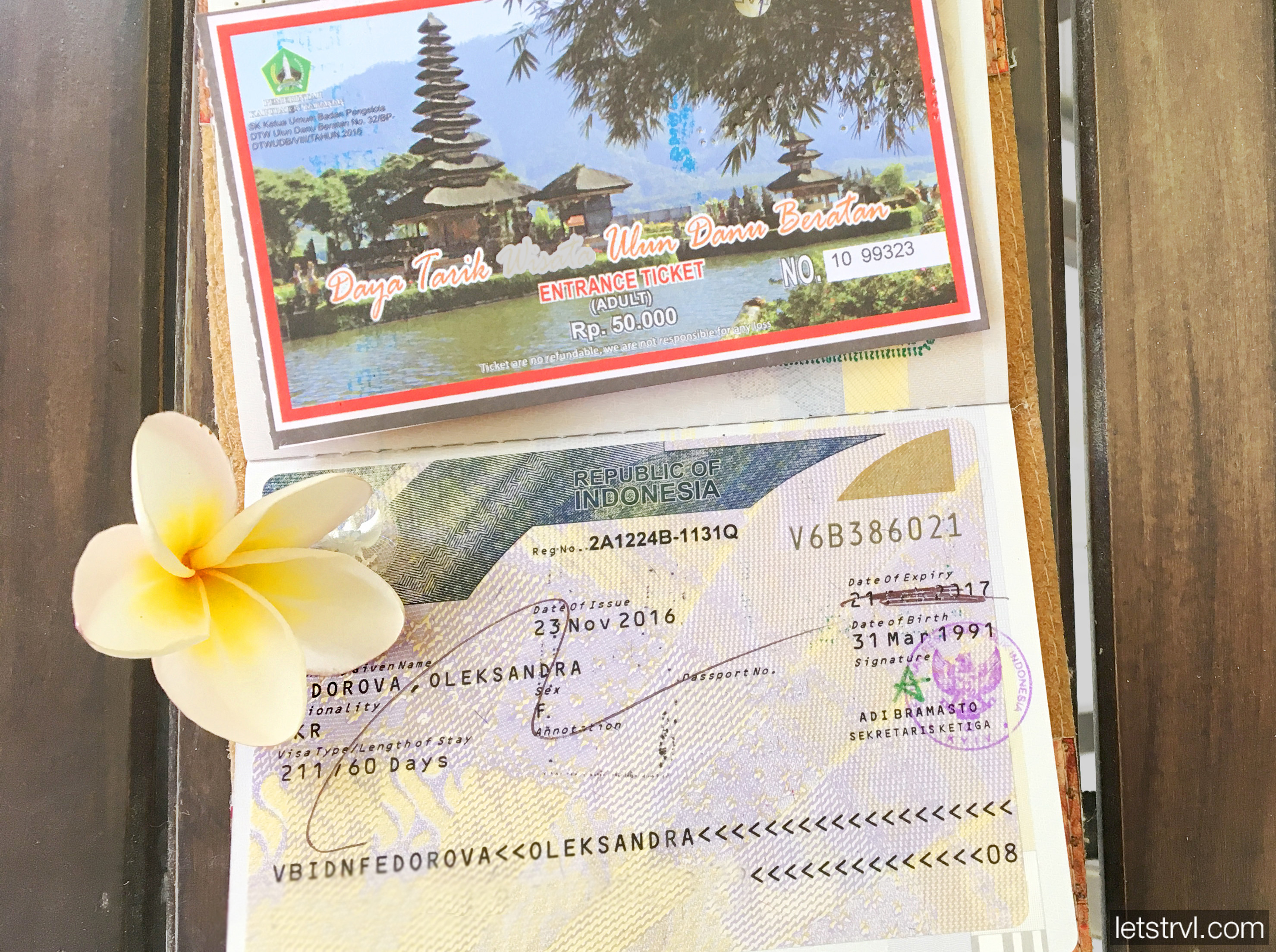 Индонезийская виза в паспорте