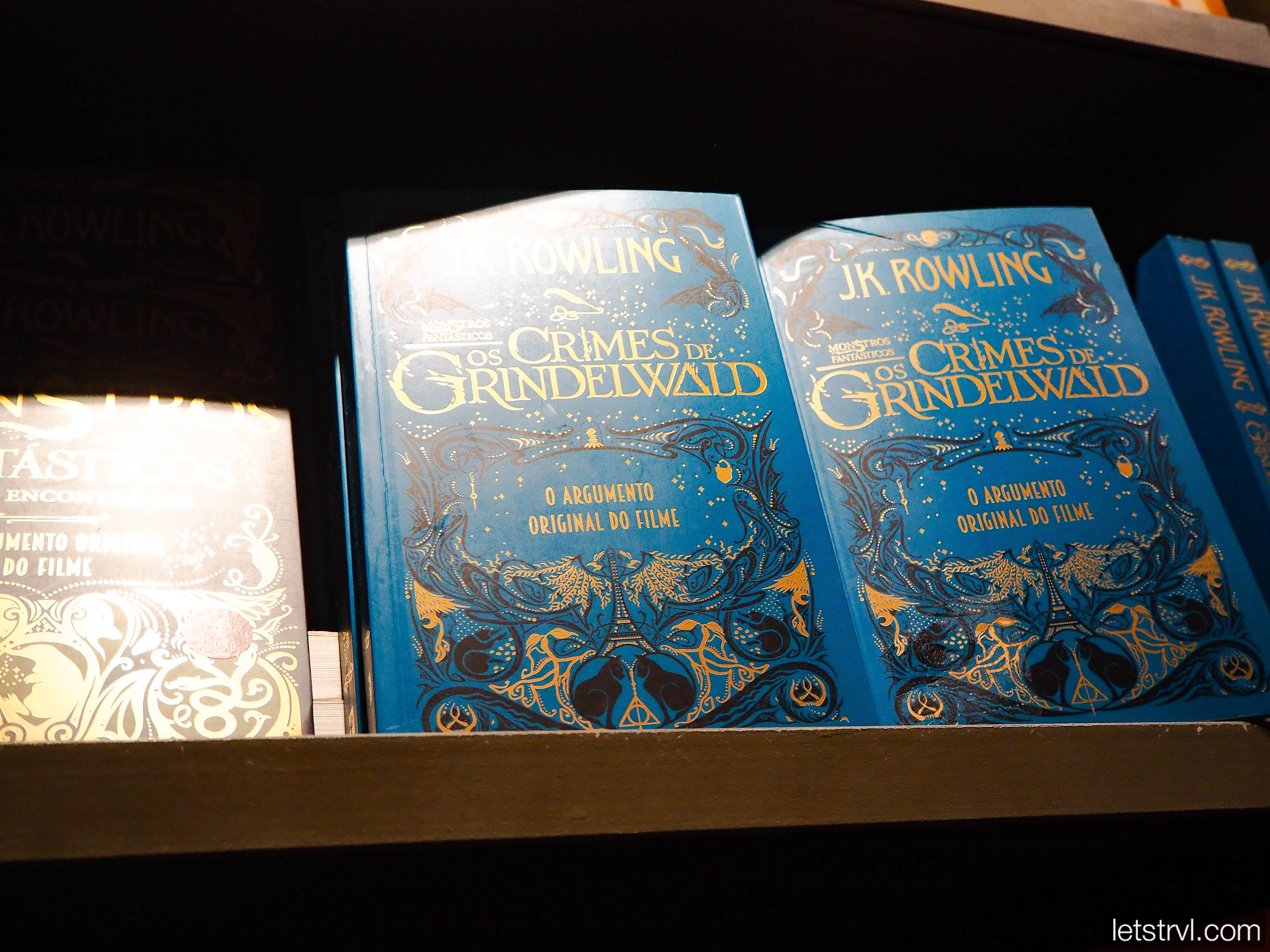 Книги о Гарри Поттере в книжном магазине Порту Lello