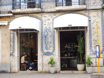 Кафе Comoba в Лиссабоне